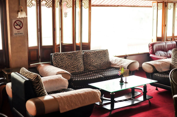 Wiang Indra Riverside Resort
