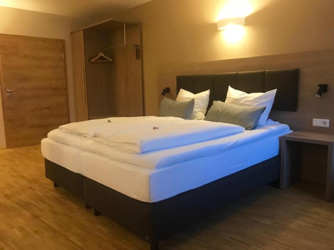 1 Bedroom Apartment with balcony