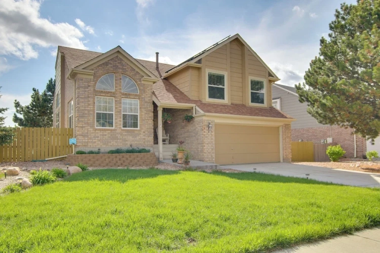 4 Bedrooms Cottage