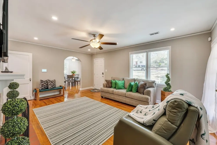 2 Bedrooms Cottage