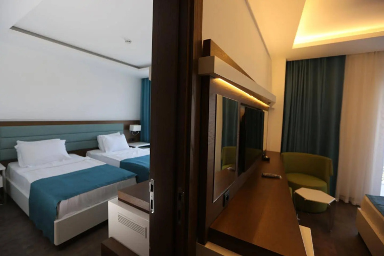 Acroter Hotel Spa