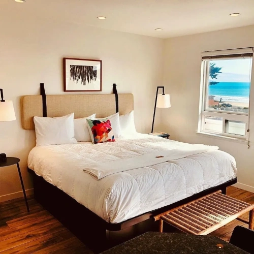 Suite with balcony
