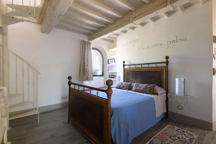 House With one Bedroom in Trequanda, With Shared Pool and Enclosed Garden