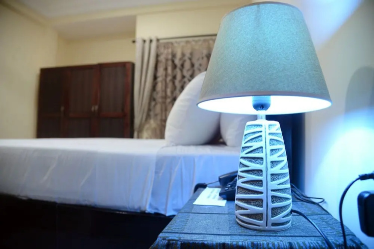 Target Hill Hotel