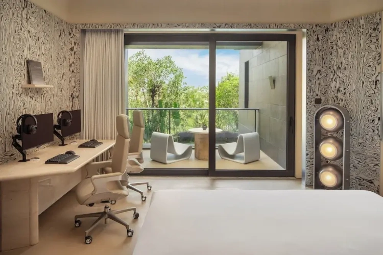 Standard Double room with balcony