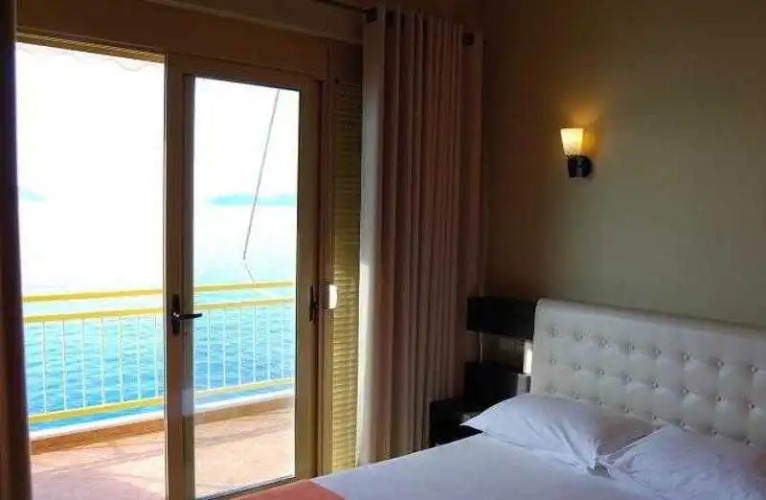 Hotel Liro