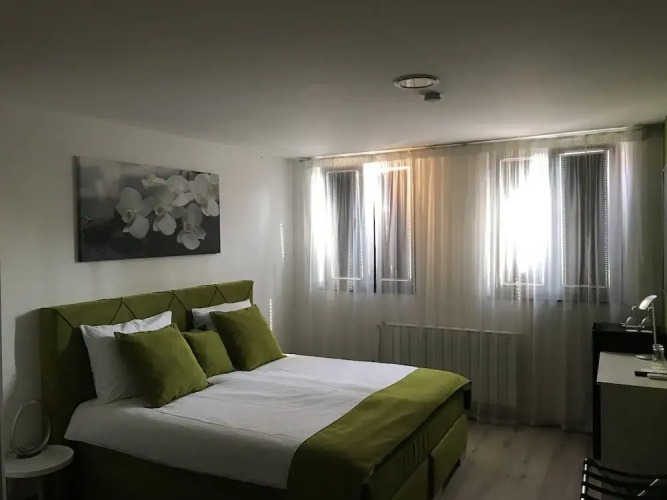 Heartland City Hotel