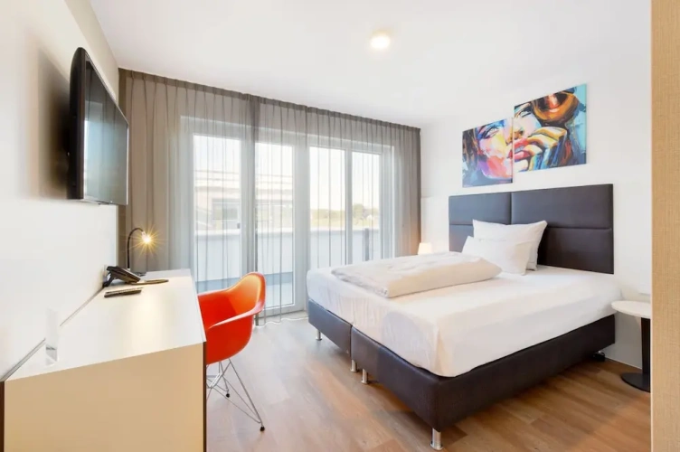 Business room with balcony