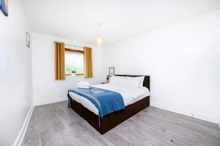 Modern 2 bed apartment in Croydon