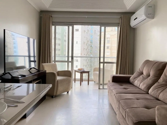 3 Bedrooms Apartment