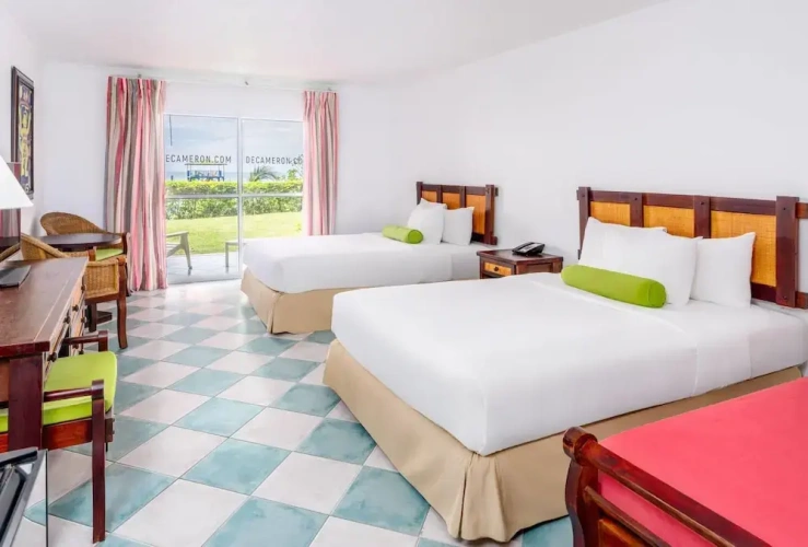 Standard Quadruple room with garden view