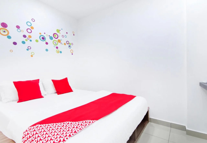 OYO 330 Cchinee Hotel
