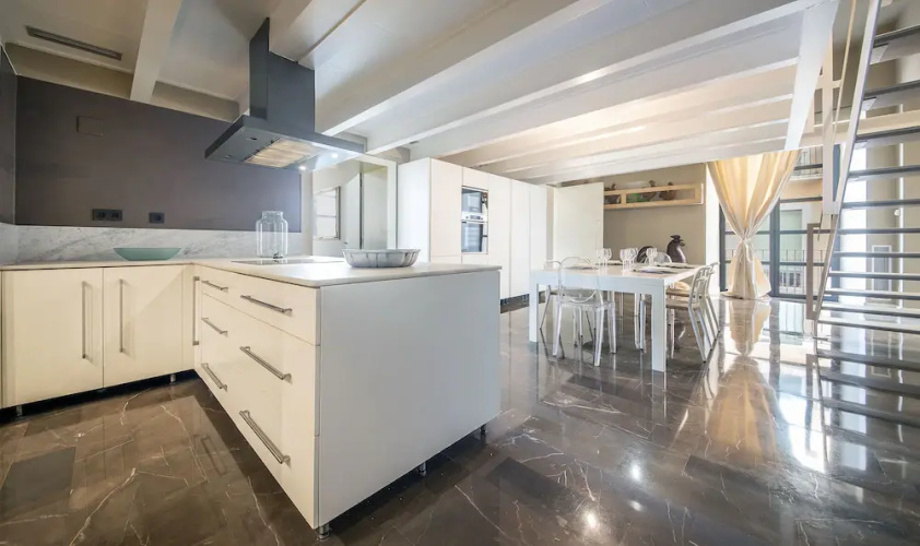 Duplex La Nau