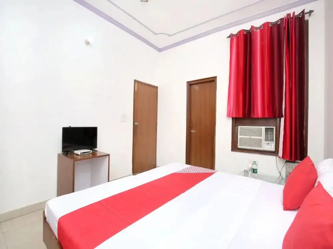 City Hotel