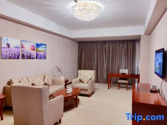 Deluxe Quadruple Suite