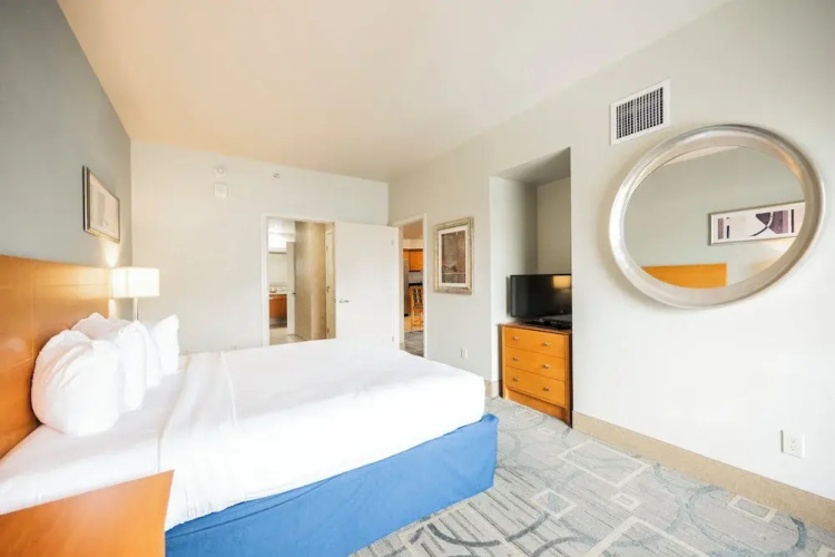 StripViewSuites at Platinum