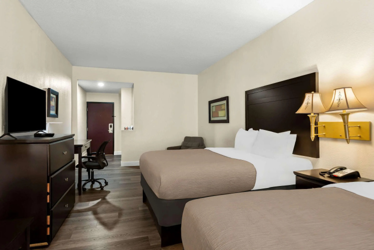 Quality Inn & Suites Lafayette