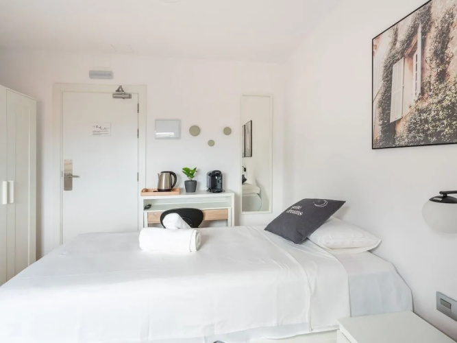 Limehome Barcelona Carrer de Fontcoberta