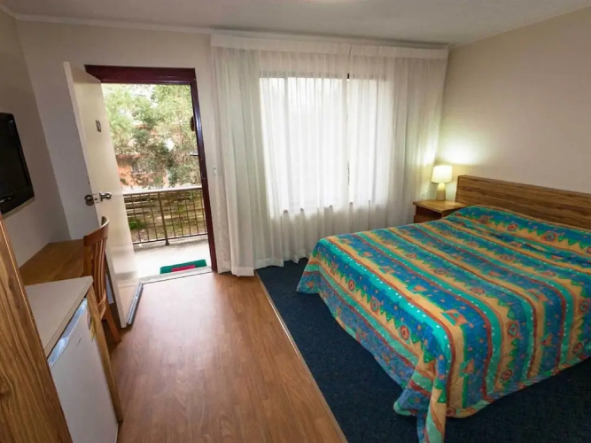 Bay Executive Motel