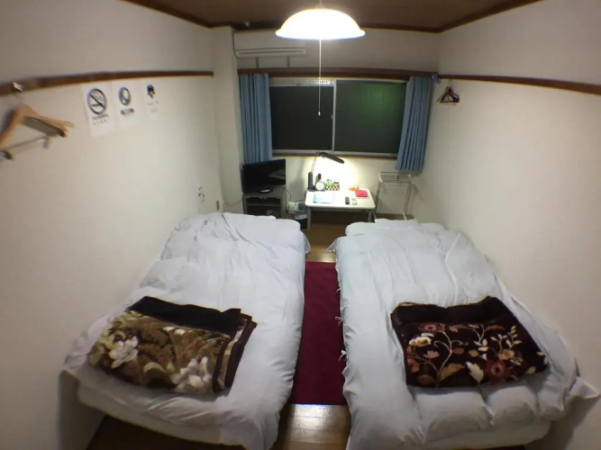 Kenroku Haitsu 202(兼六ハイツ202)