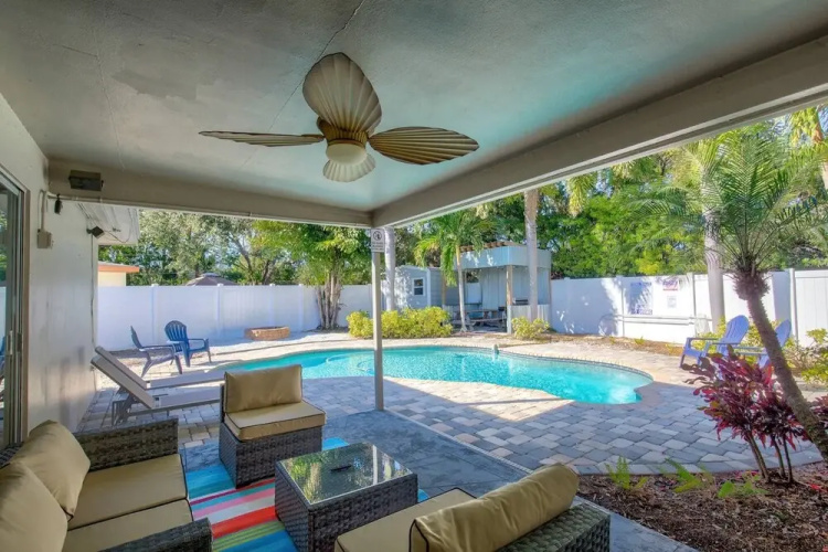 Sunny Escape-heated Pool
