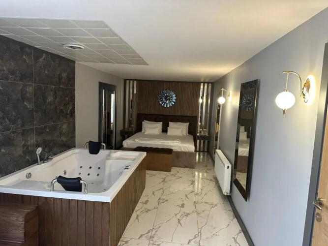 Mayd Otel