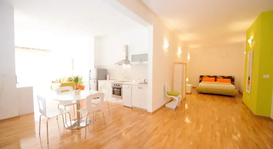 Deluxe Beach Apartments Renata