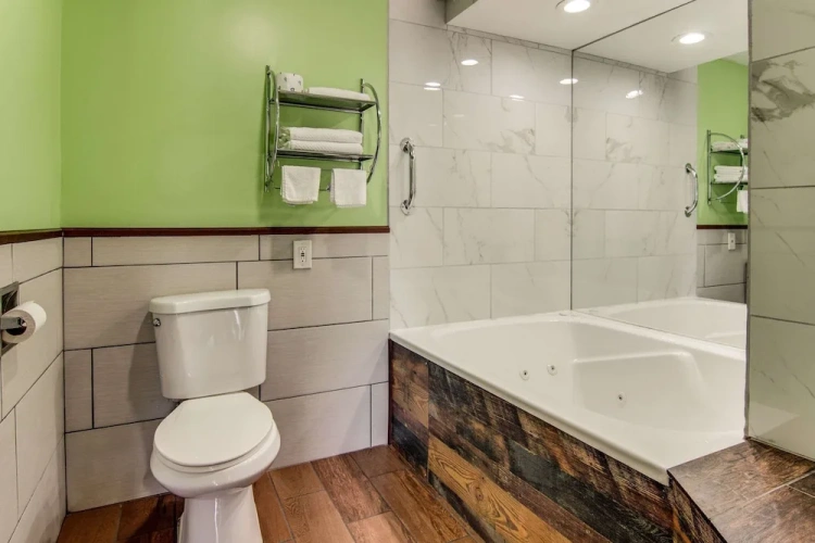 Standard Double room with partial view