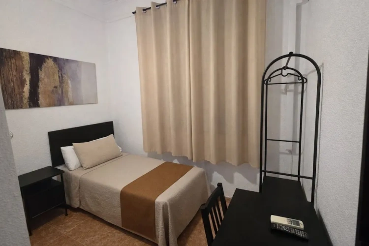 Standard Single room with courtyard view
