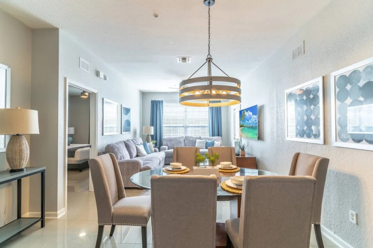 2788 Windsor Hills