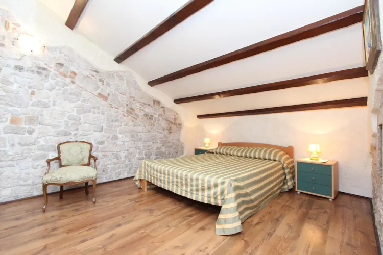 Apartment Midea