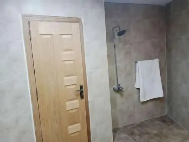Parkway Apartments