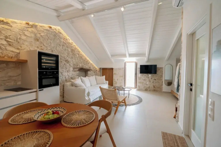 Oceanis Suites Living Parga