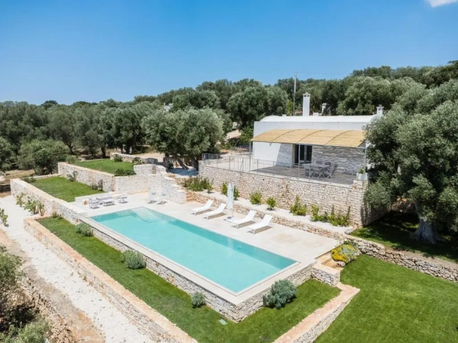 3 Bedrooms Villa