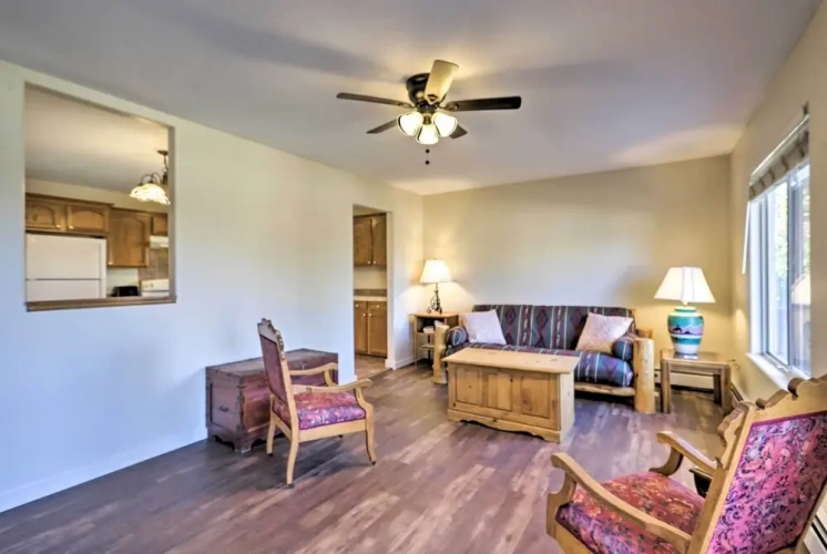 4 Bedrooms Apartment with balcony