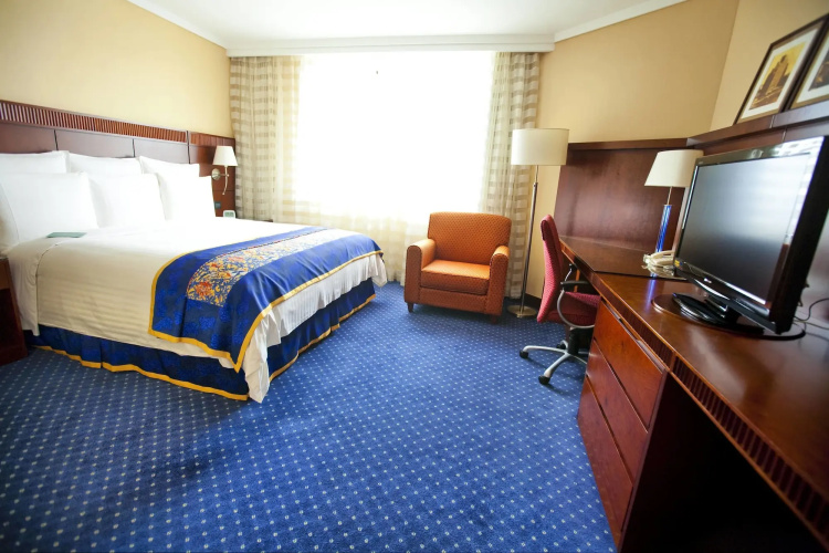 Shanghai Qilu Hotel