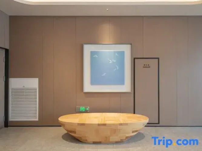 JI Hotel (Huludao Wenxingnan Road)