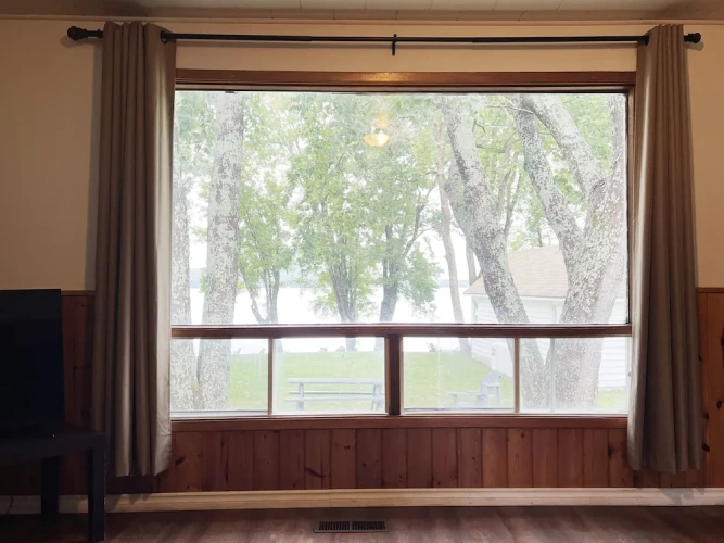 1 Bedroom Standard Cottage with lake view
