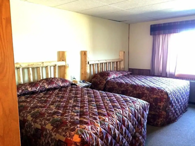 Sportsman's Lodge