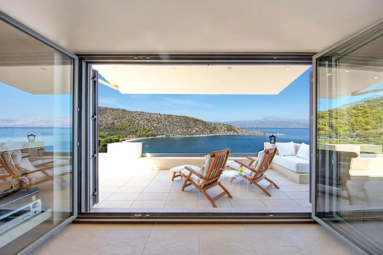 Villa with sea view