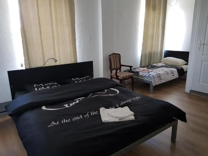 Economy Triple room