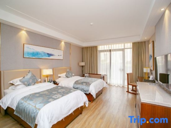 Deluxe Double room with garden view