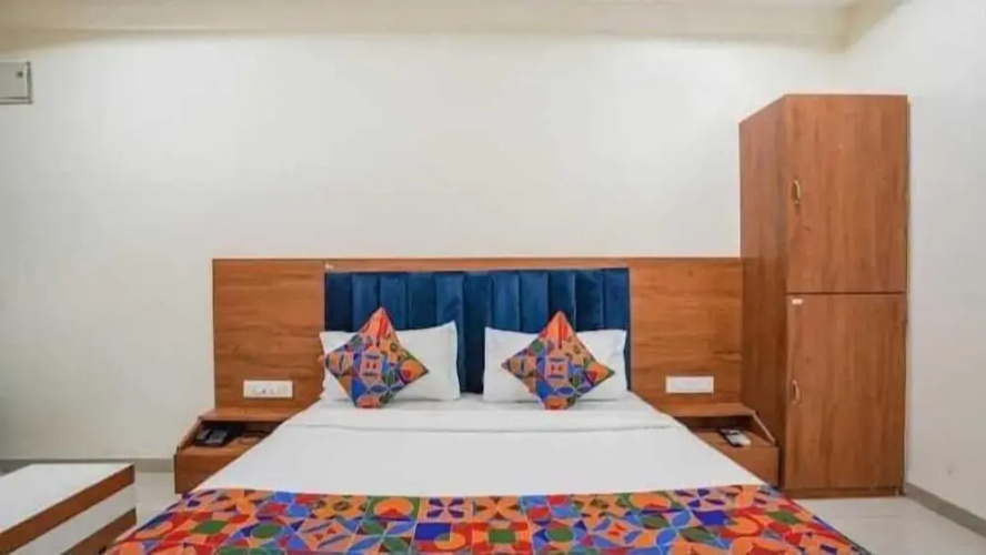 Hotel Akshar Palace