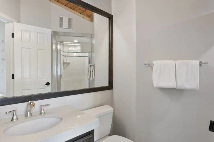 105 - Three Bedroom with Spa Ridgepoint 3 Condo