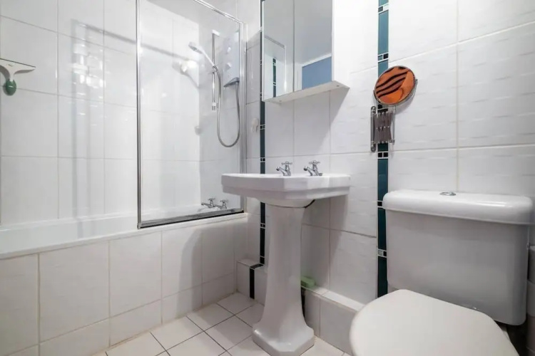 Host Stay Tivoli Den