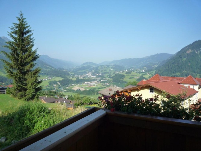 1 Bedroom Apartment with balcony
