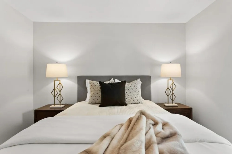 University Serenity Suites 14th