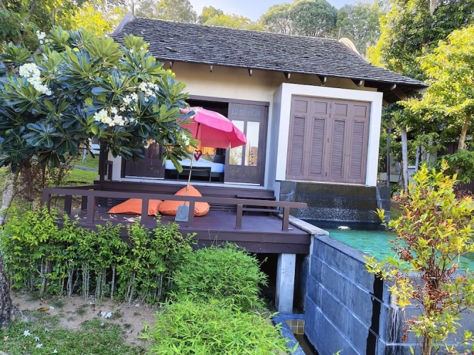 Deluxe Villa with garden view