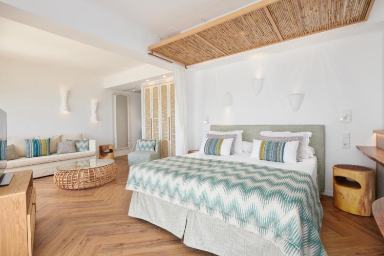 Twin Junior Suite with sea view