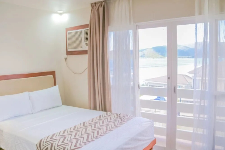 Punta Baler Hotel